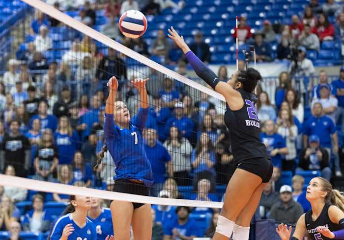 Fayetteville-Conway Volleyball Final__00092